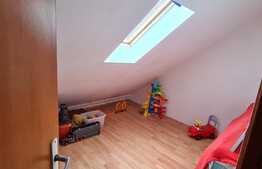 Apartament 3 camere tip mansarda