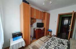 Oportunitate! Apartament 3 camere, Str. Semaforului, etaj 1