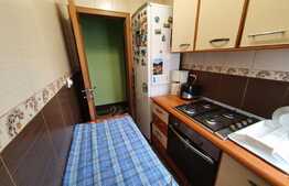 Oportunitate! Apartament 3 camere, Str. Semaforului, etaj 1