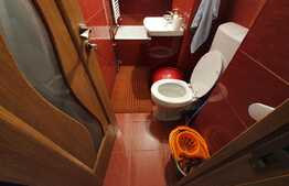 Oportunitate! Apartament 3 camere, Str. Semaforului, etaj 1