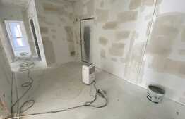 Apartament superb 3 camere 81 mp, Calea Surii Mici, Loc de parcare subteran