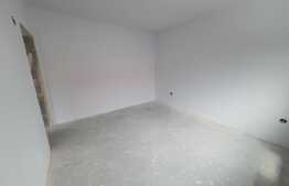 Apartament 3 camere, 60mp, Cisnadie ULTRACENTRAL la alb