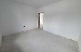 Apartament 3 camere, 60mp, Cisnadie ULTRACENTRAL la alb