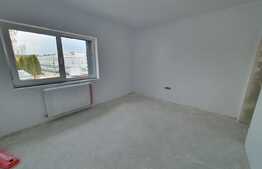 Apartament 3 camere, 60mp, Cisnadie ULTRACENTRAL la alb