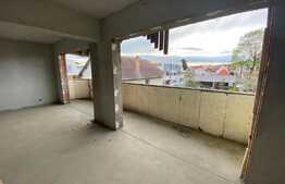 Apartament cu 3 camere 78 mp Turnisor 