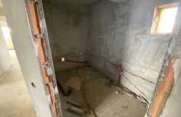 Apartament cu 3 camere 78 mp Turnisor 