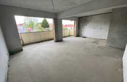 Apartament cu 3 camere 78 mp Turnisor 