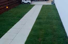 Apartament de lux cu loc de parcare si curte generoasa