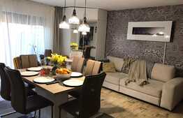 Apartament de lux cu loc de parcare si curte generoasa