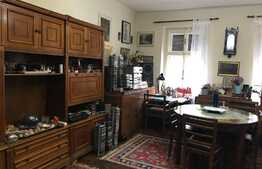 Apartament 3 camere foarte spatios in zona de centru