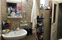 Apartament 3 camere foarte spatios in zona de centru