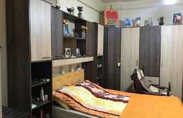 Apartament 3 camere foarte spatios in zona de centru