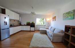 Apartament 3 camere, 75 mp, zona Cedonia