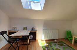 Apartament 3 camere, 75 mp, zona Cedonia