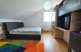 Apartament 3 camere, 75 mp, zona Cedonia