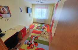 Apartament 3 camere, 68 mp, zona Vasile Aaron