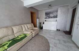 Apartament 3 camere, 68 mp, zona Vasile Aaron