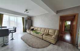 Apartament 3 camere, 68 mp, zona Vasile Aaron