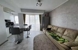 Apartament 3 camere, 68 mp, zona Vasile Aaron