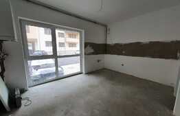 Apartament 4 camere, 96 mp, zona Strand II