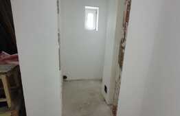 Apartament 4 camere, 96 mp, zona Strand II