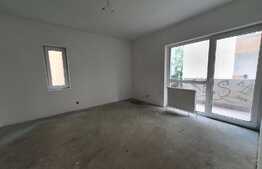 Apartament 4 camere, 96 mp, zona Strand II