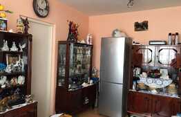 Apartament 2 camere, zona foarte buna