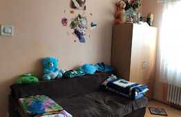 Apartament 2 camere, zona foarte buna