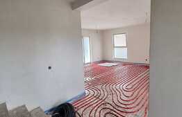 Duplex spațios în centrul Cisnădiei cu priveliște superbă.