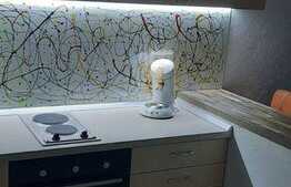 Apartament de 2 camere, decomandat, 41 mp, parcare, zona Calea Cisnadiei!