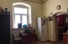 Apartament la casă, 100 mp utili, zona CENTRALĂ!