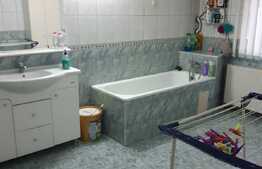 Casă individuală 8 camere, 570 mp pretabila pensiune sau restaurant, zona Centrală