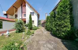 Casă 10 camere, 1000 mp tere, centrul Cristianului