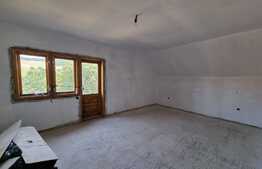 Casă 10 camere, 1000 mp tere, centrul Cristianului