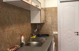 Apartament de 2 camere, la curte, Central