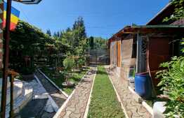 Casă în zonă retrasă și liniștită în Tocile