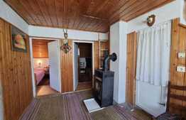 Casă în zonă retrasă și liniștită în Tocile