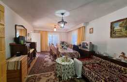 Casă în zonă retrasă și liniștită în Tocile