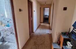 Casă în zonă linistită cu spațiu comercial la parter, aproape de mall!