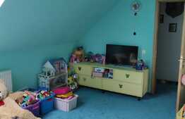 Apartament de 4 camere, pe doua niveluri, 92 mp!