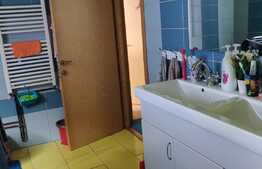 Apartament de 4 camere, pe doua niveluri, 92 mp!