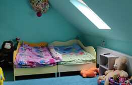 Apartament de 4 camere, pe doua niveluri, 92 mp!