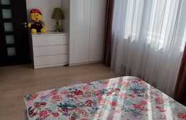 Apartament de 4 camere, 74 mp in zona Cedonia