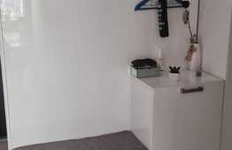 Apartament de 4 camere, 74 mp in zona Cedonia