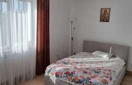 Apartament de 4 camere, 74 mp in zona Cedonia