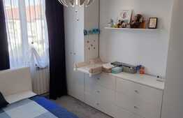 Apartament de 4 camere, 74 mp in zona Cedonia