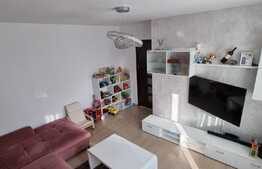 Apartament de 4 camere, 74 mp in zona Cedonia