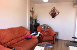Apartament 4 camere, 80 mp, in Calea Poplacii