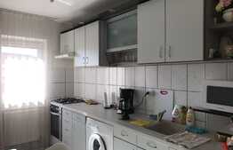 Apartament 4 camere, 80 mp, in Calea Poplacii