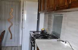 Apartament 4 camere decomandat , Scoala de inot